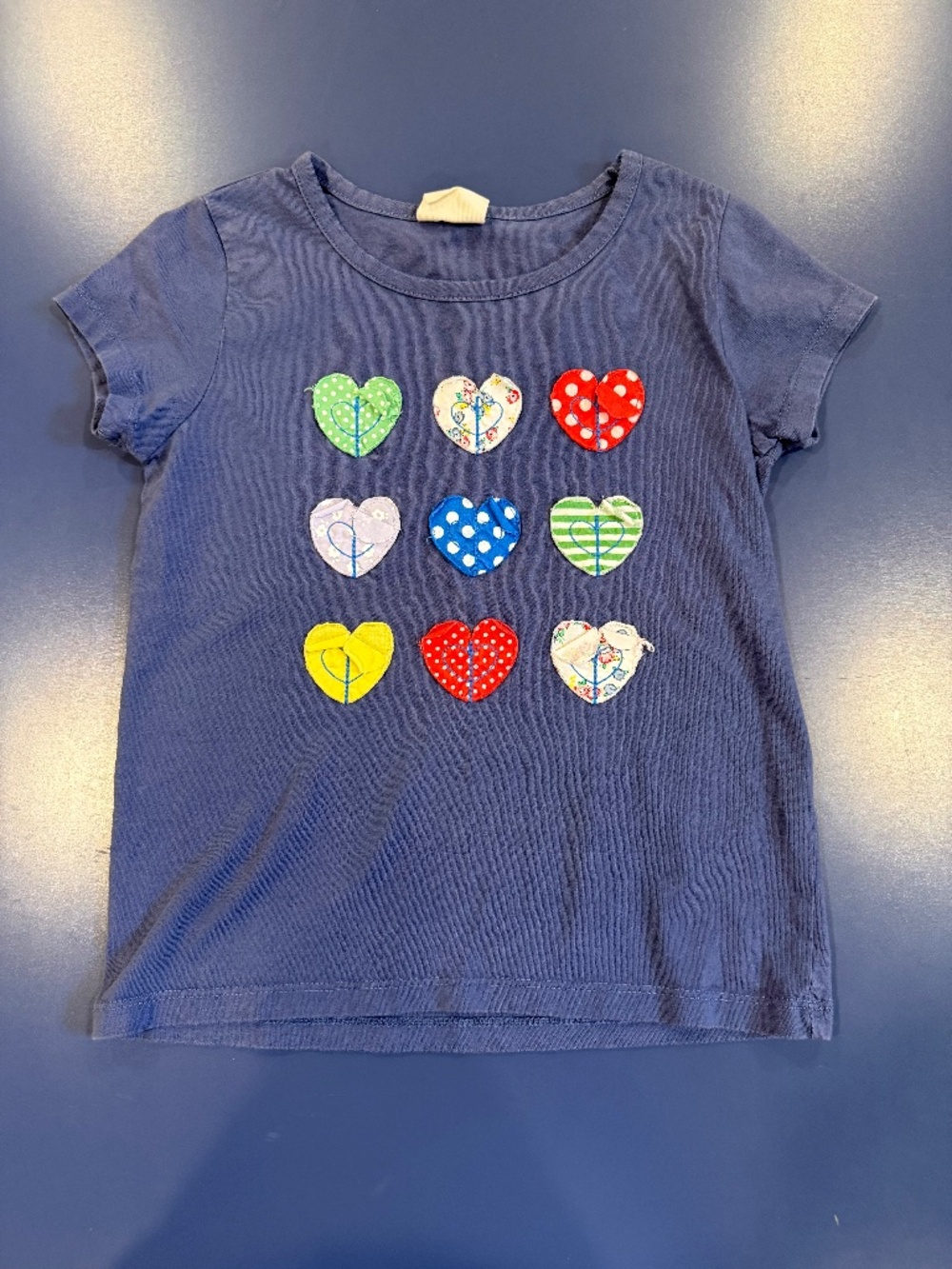 Size 5-6 Mini Boden Heart Tee